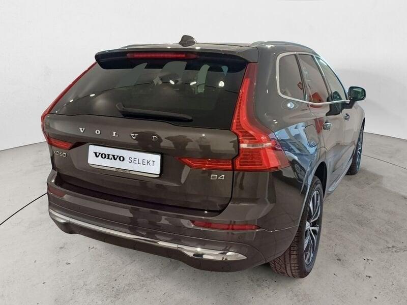 Volvo XC60 B4 197+14 CV Automatica Mild Hybrid Diesel Plus Bright