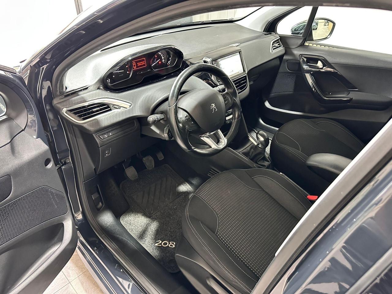 Peugeot 208 BlueHDi Allure - FULL - DA VETRINA - L