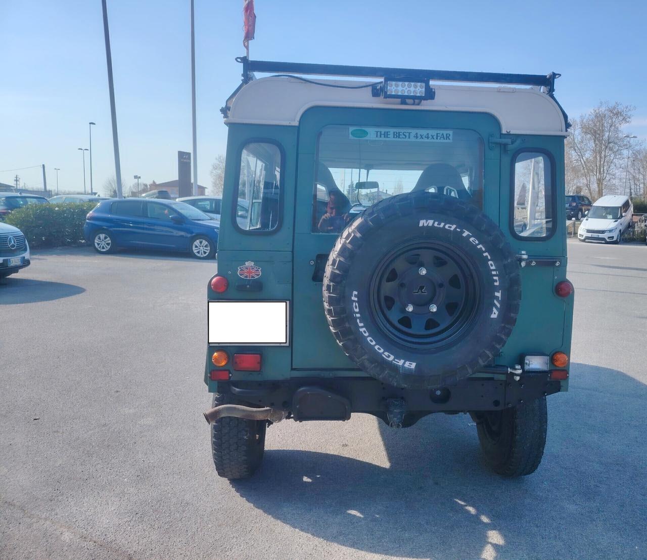 Land Rover Defender 9.0 2.5 Td5 -AUTOCARRO