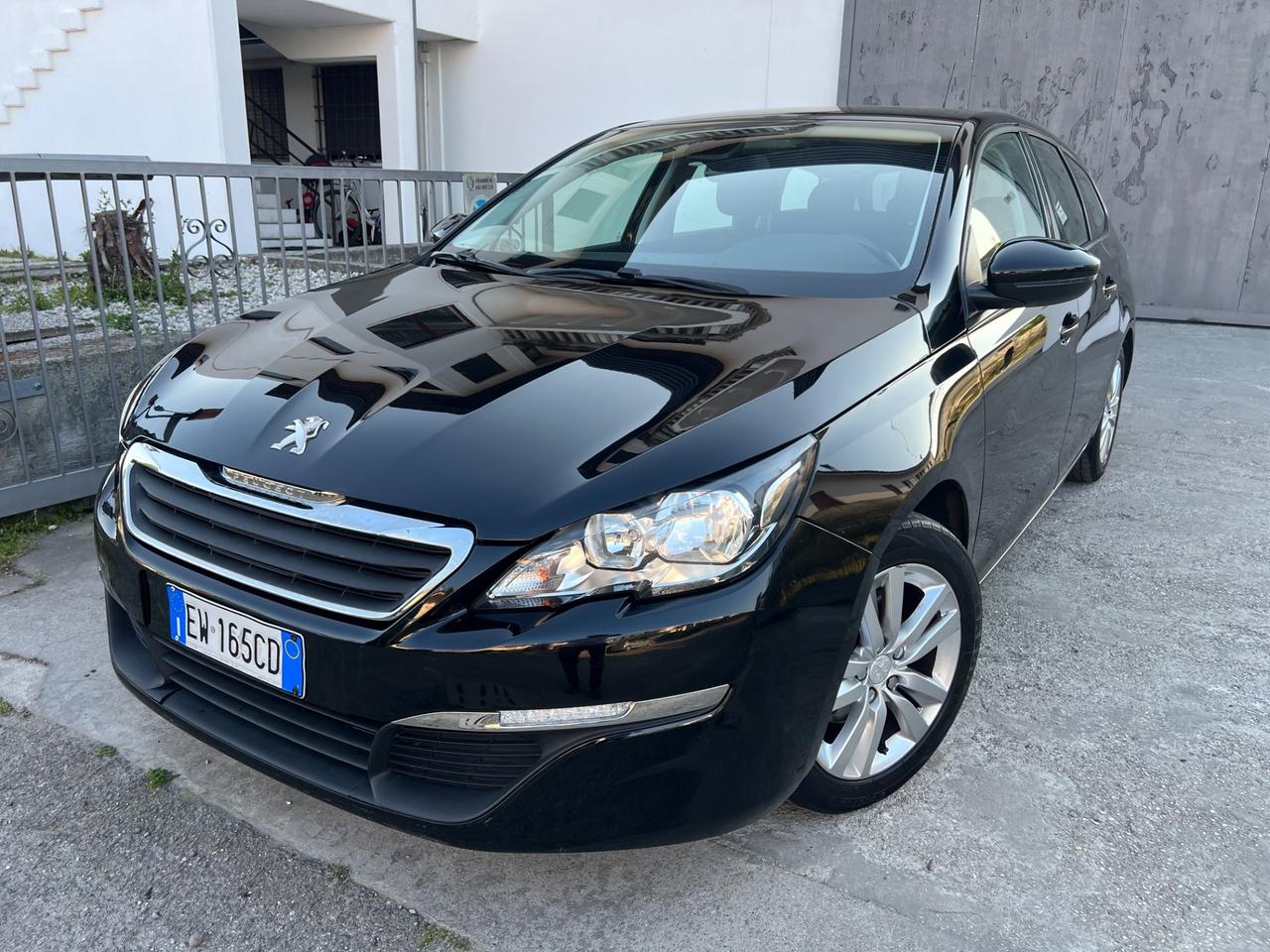 Peugeot 308 1.6 e-HDi Diesel 6MARCE POCHI KM