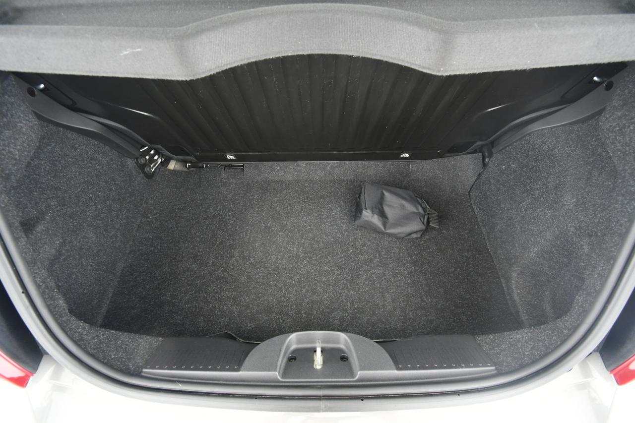 FIAT 500 1.0 hybrid Connect 70cv NEOPATENTATI+BLUETOOTH