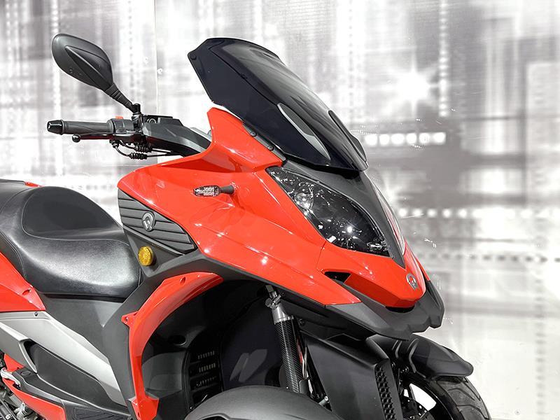 Quadro QV3