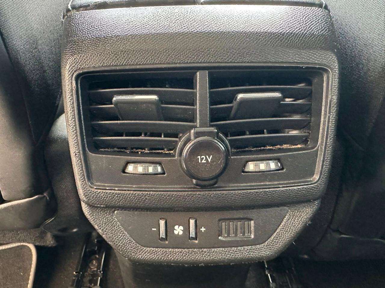 PEUGEOT 5008 1.5 HDI 130 CV. BI-COLORE CROSSWAY 7 POSTI