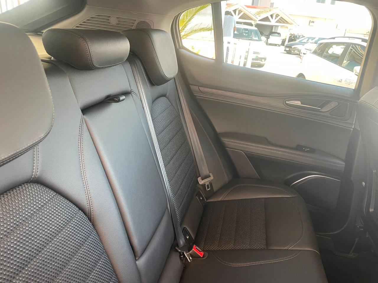 Alfa Romeo Stelvio 2.2 Turbodiesel 190 CV AT8 Q4 Executive