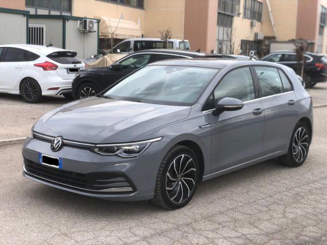 VOLKSWAGEN Golf 1.5 eTSI DSG Executive TETTO PANORAMICO VIRTUAL