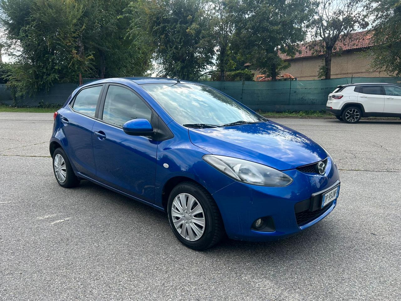 Mazda 2 benzina 5 porte