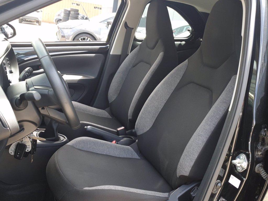 TOYOTA Aygo x 1.0 active 72cv del 2023