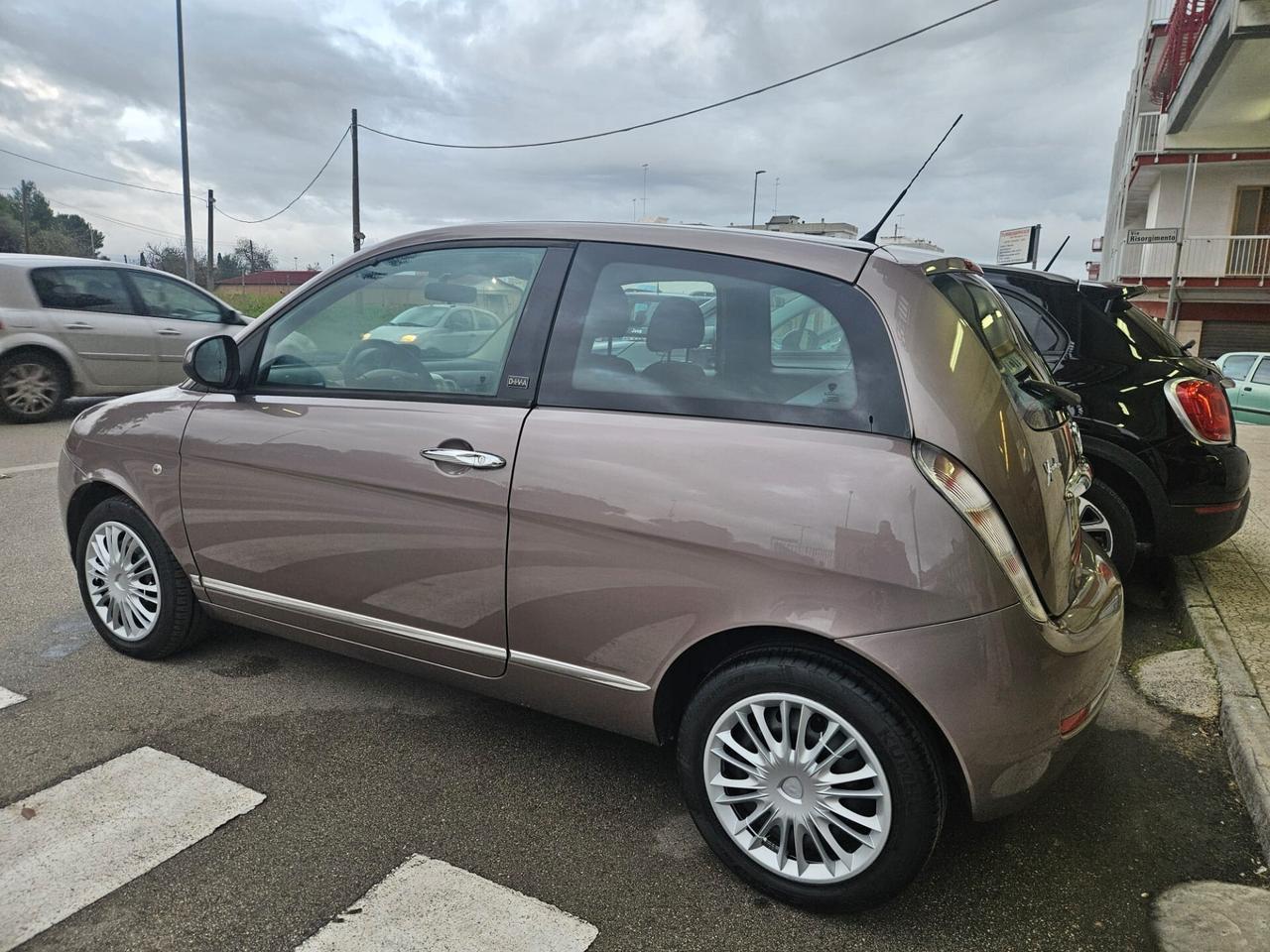 Lancia Ypsilon 1.2 69cv Diva