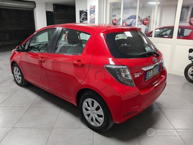 Toyota Yaris 1.5 Hybrid 5 porte Lounge