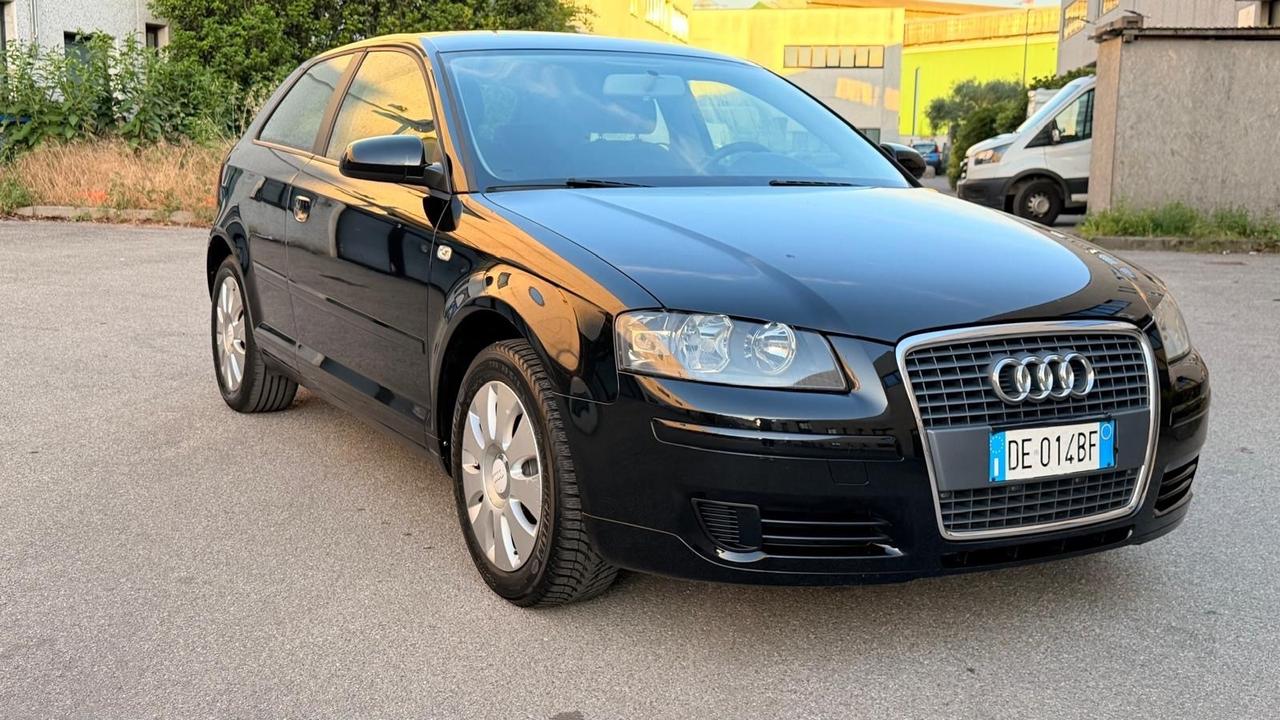 Audi A3 1.6 16V FSI Ambition