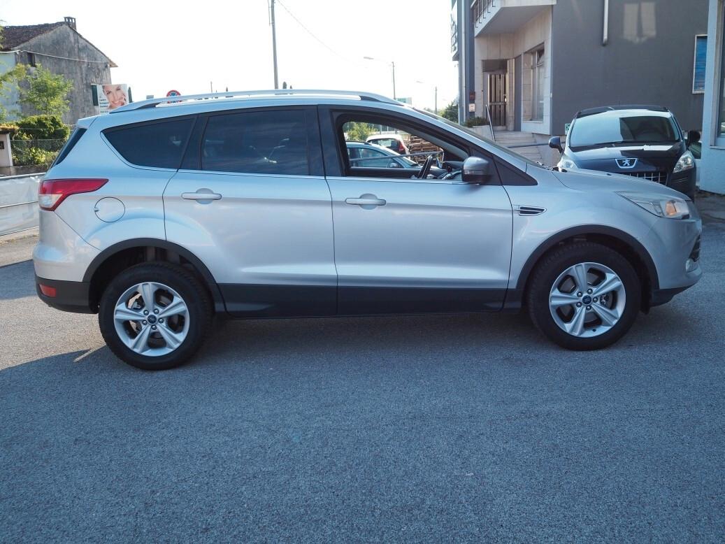 Ford Kuga 2.0 TDCI 140 CV del 2014