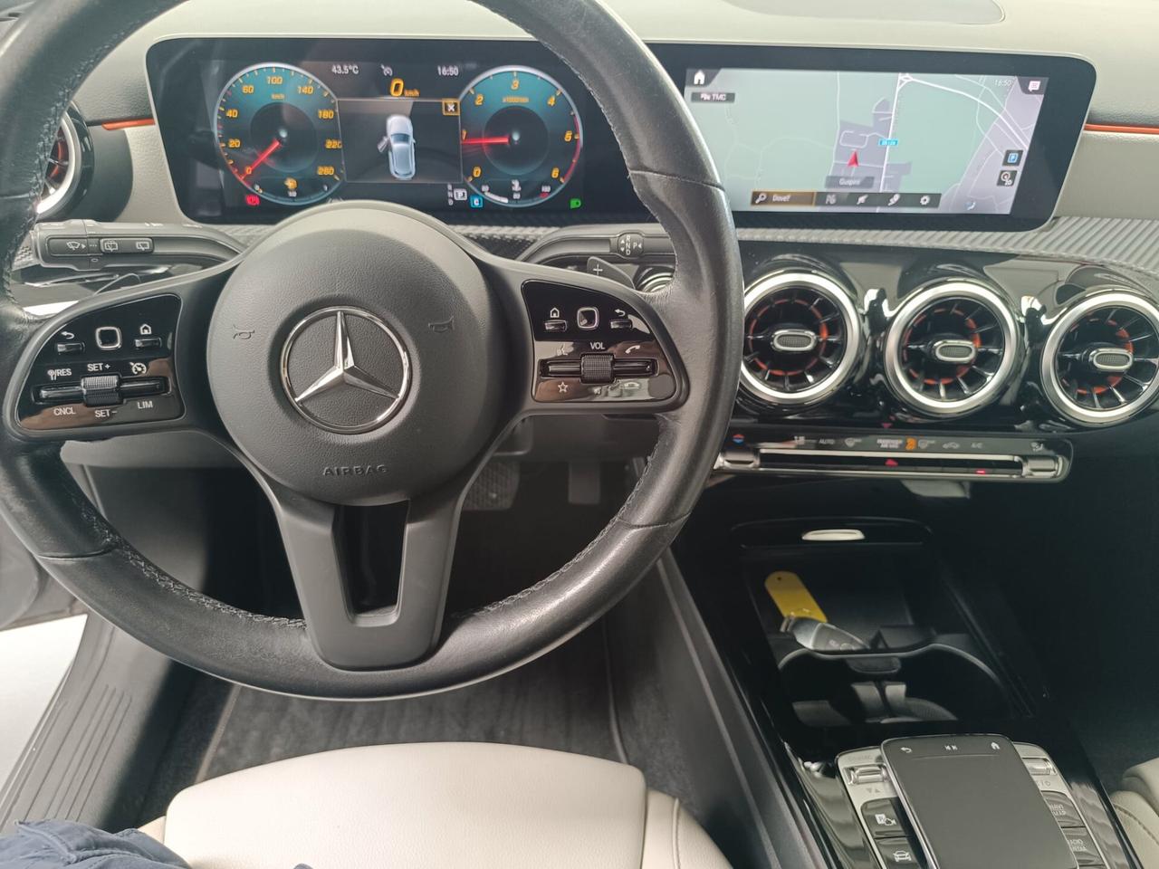 Mercedes-benz A 180 d Automatic Premium