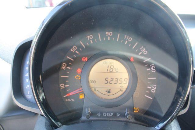 TOYOTA Aygo 1.0 VVT-i 69 CV 5 porte x-play TSS