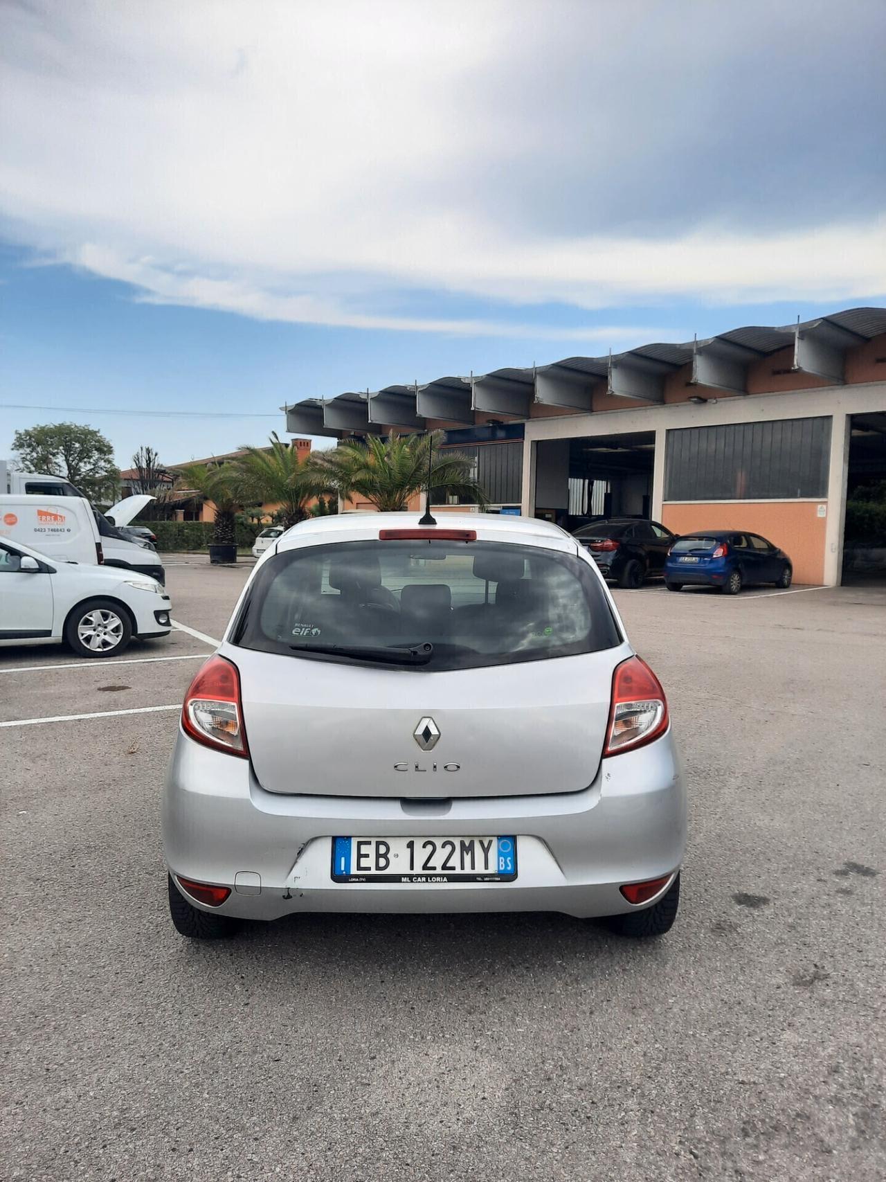 Renault Clio 1.5 dCi 65CV 5 porte OK NEOPATENTATI