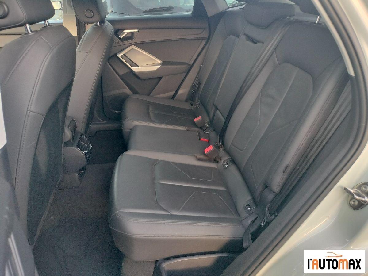 AUDI - Q3 Sportback TDI S tronic S line edition