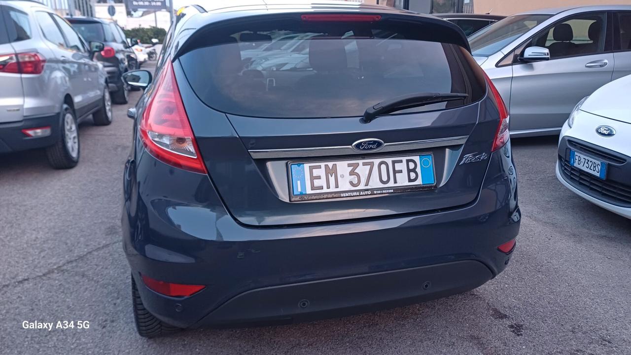 Ford Fiesta 1.4 TDCi 70CV 5 porte Titanium