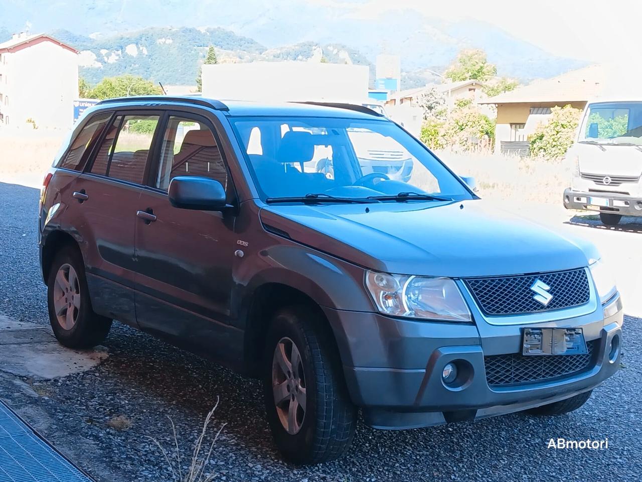 Suzuki Grand Vitara 1.9 DDiS 5 porte