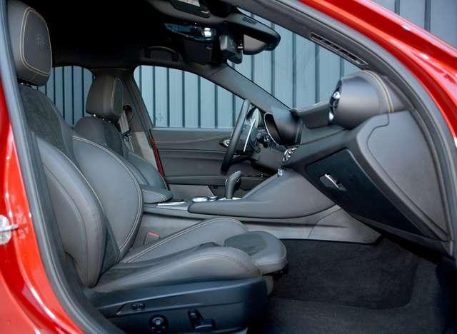 Alfa Romeo Giulia 2.9 V6 Quadrifoglio 520cv EDIZIONE LIMITATA 100th