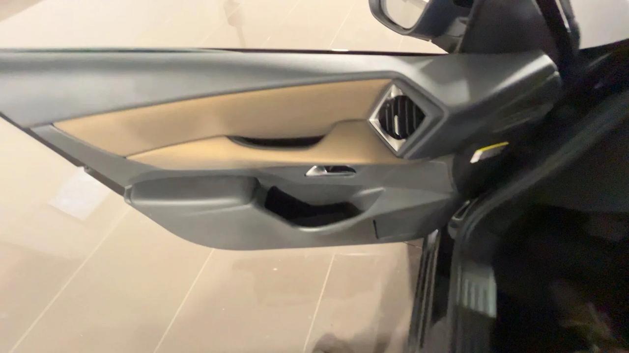 Ds DS3 3 Crossback PureTech 130 aut. So Chic