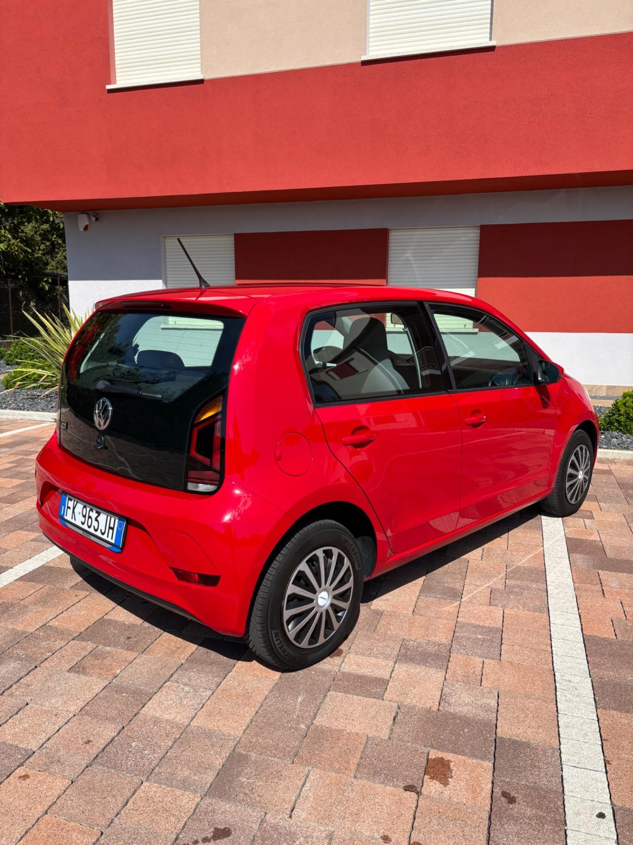 Volkswagen up! 1.0 5p. 75 cv