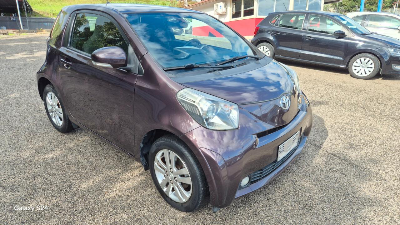 Toyota iQ 1.0 CVT Lounge