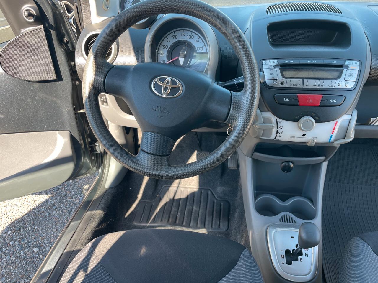 Toyota Aygo I 2005 5p 1.0 Sol m-mt