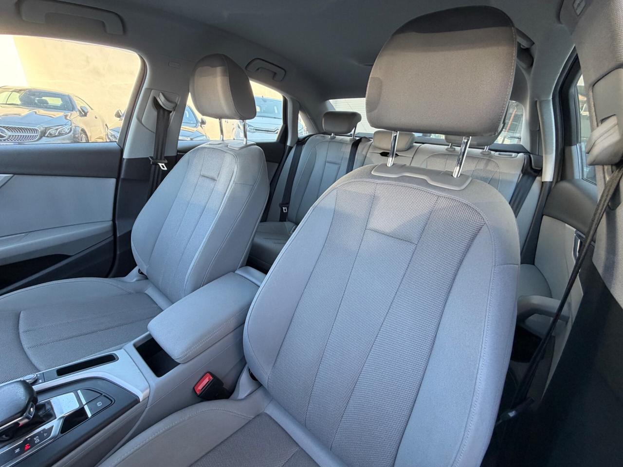 Audi A4 35 TDI/163 CV S tronic S line Edition