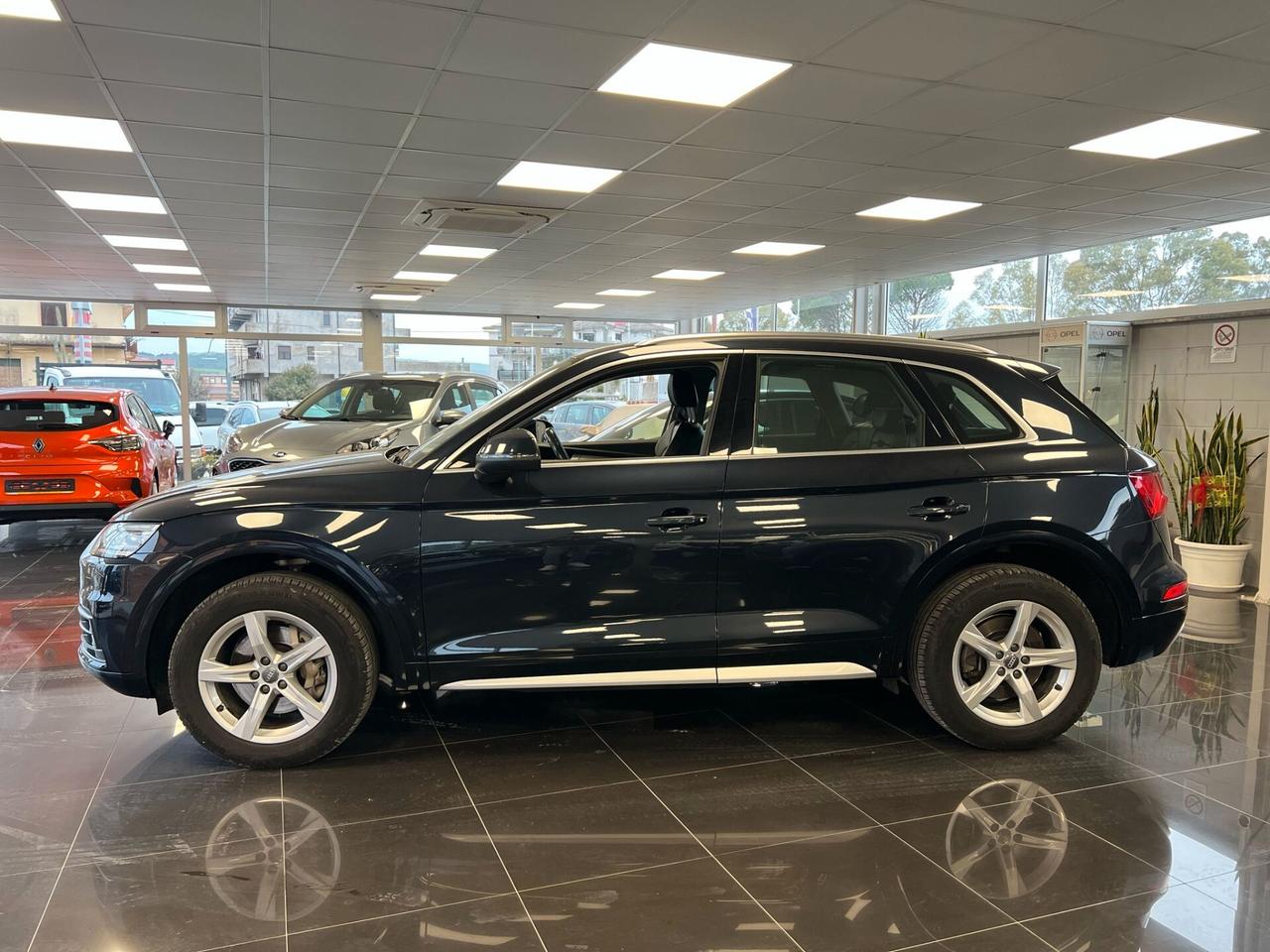 Audi Q5 2.0 TDI quattro S tronic Business Sport