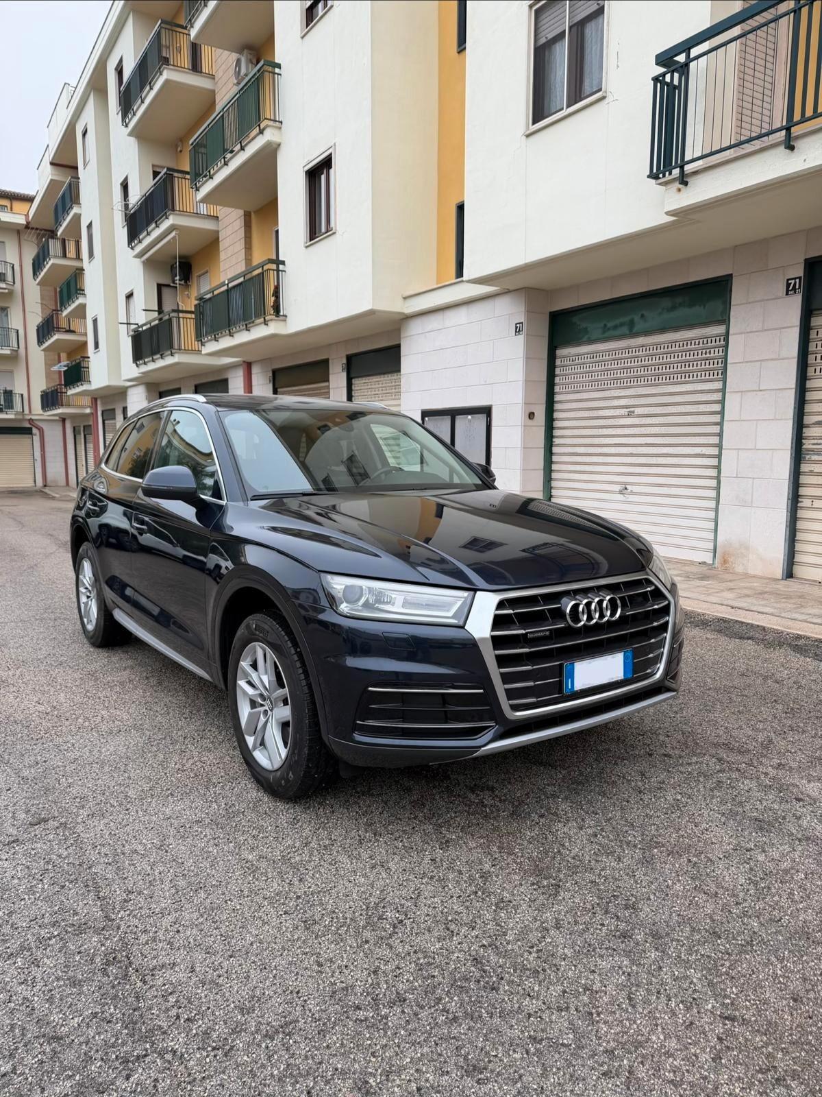 Audi Q5 35 TDI quattro S tronic Business Design