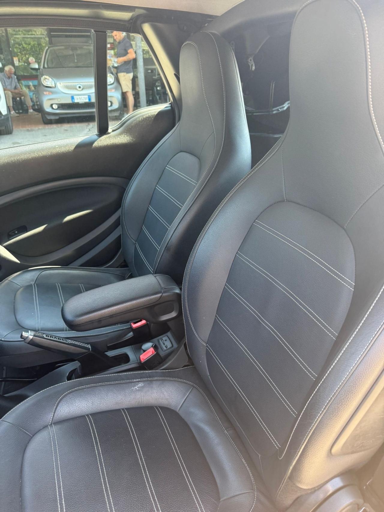 Smart ForTwo BRABUS 0.9 Turbo twinamic cabrio