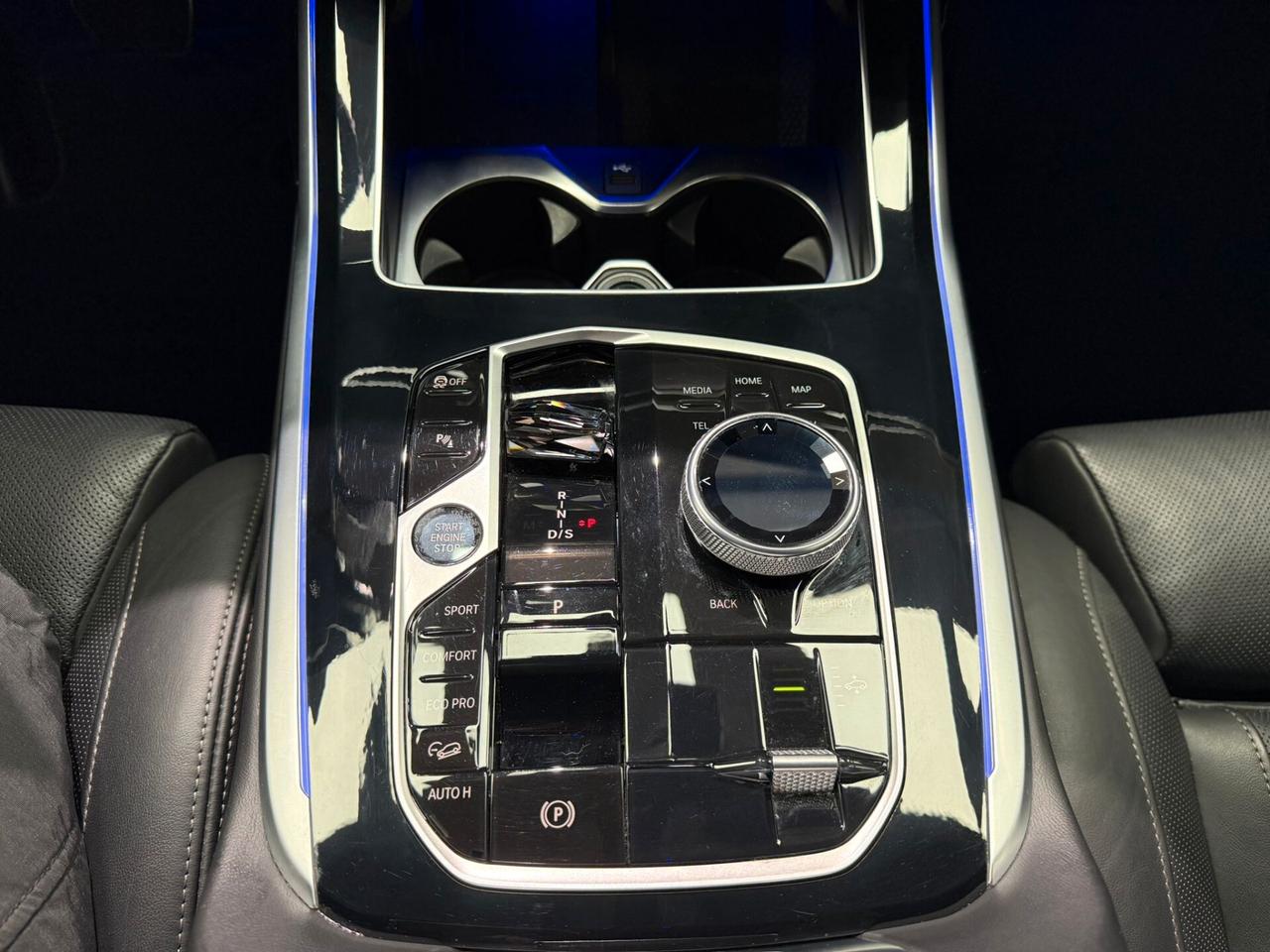 Bmw X7 M M60i xDrive 48V (390)