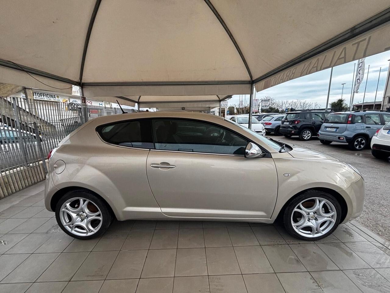 Alfa Romeo MiTo 1.3 JTDm 16V 90 CV Distinctive Sport Pack