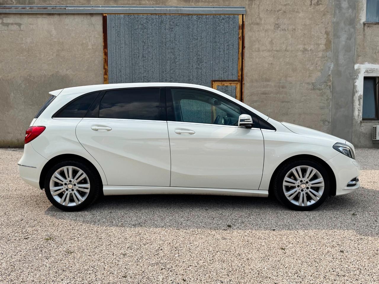 Mercedes-Benz B 200 CDI Premium 136cv | *GARANZIA
