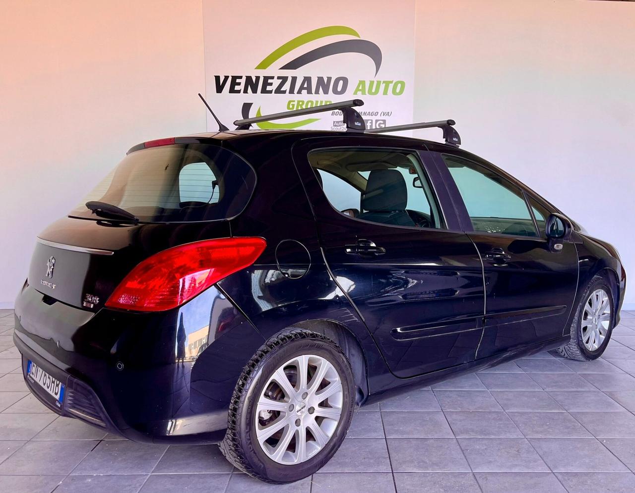 Peugeot 308 1.6 8V e-HDi 112CV Stop&Start robotiz. 5p. Business