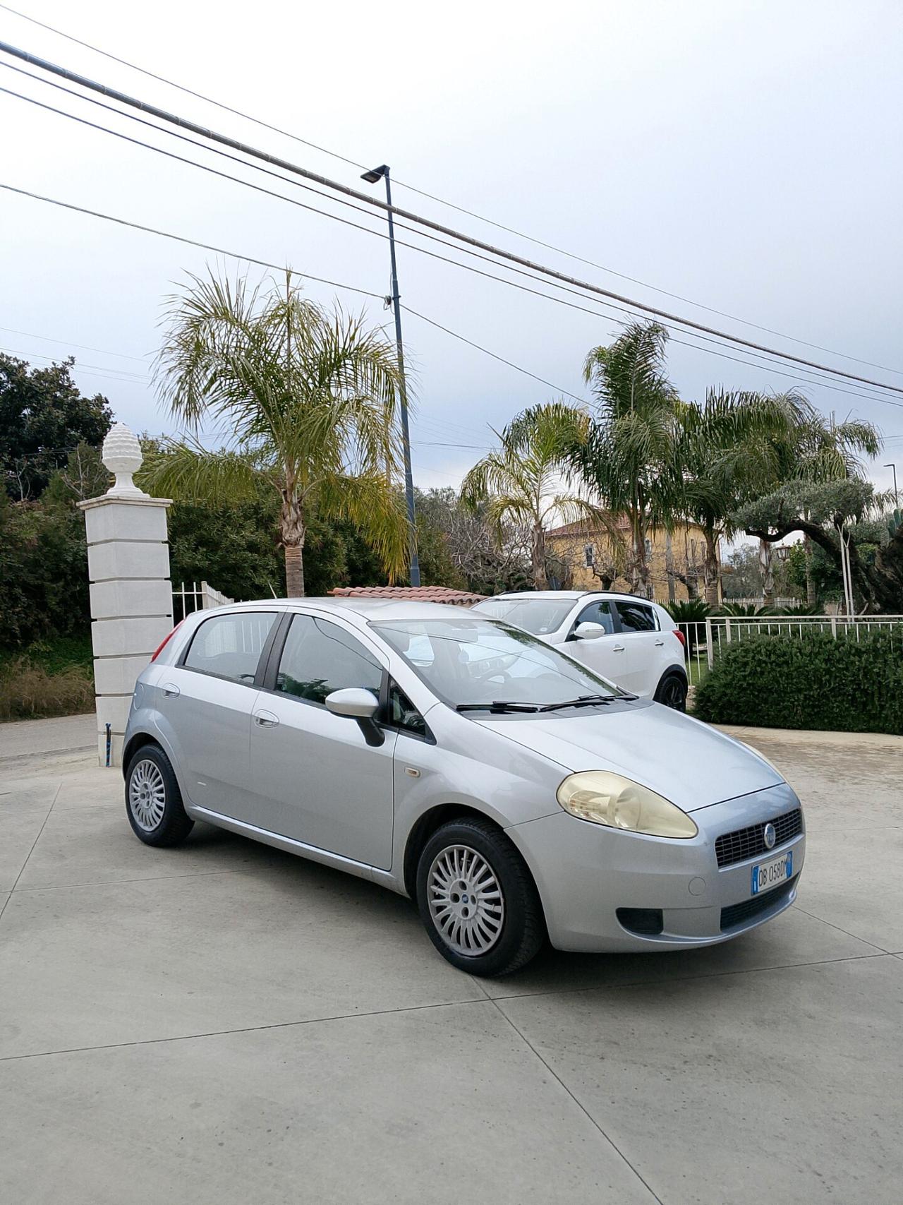 Fiat Grande Punto 1.4 benzina GPL