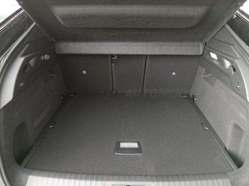 Peugeot 3008 3008 1.2 hybrid Allure 136cv e-dcs6