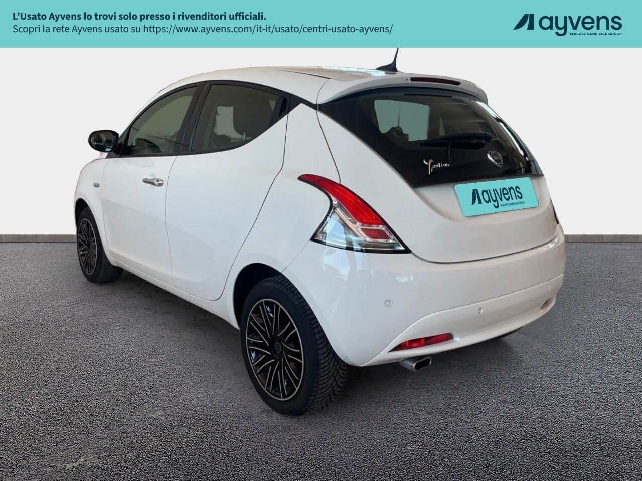 Lancia Ypsilon 1.0 FireFly 5 porte S&S Hybrid Gold