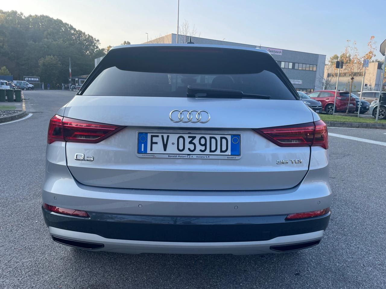Audi Q3 35 TDI *Automatik*Navi*Cerchi*
