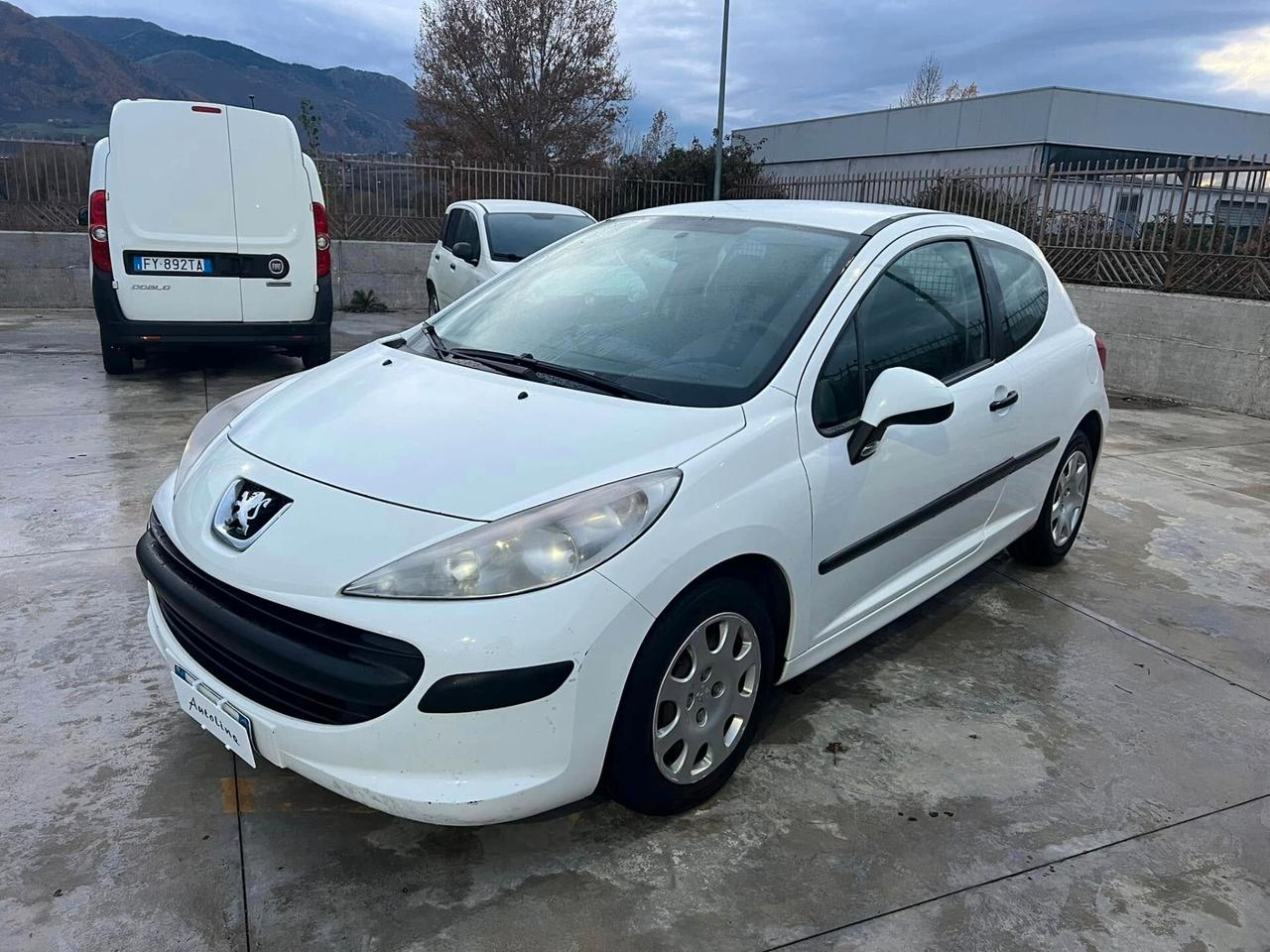 Peugeot 207 1.4 HDi 70CV 3p. -VAN-