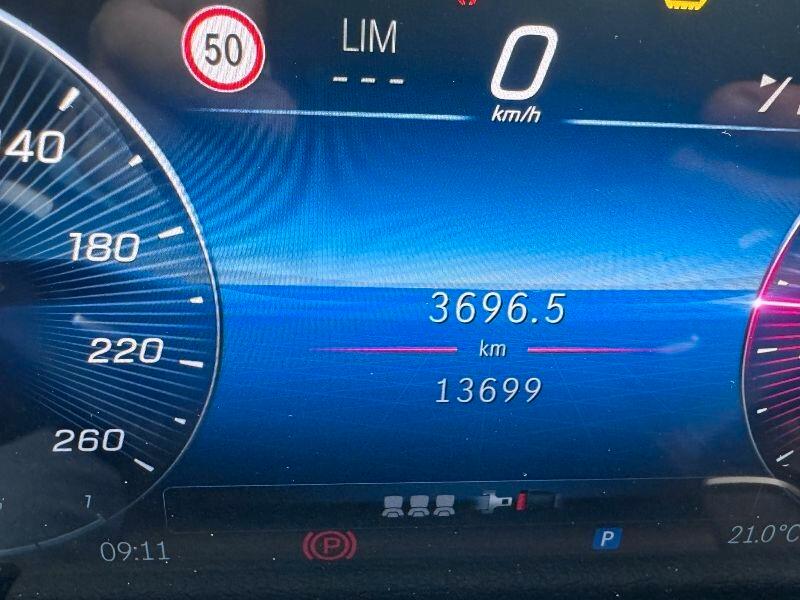 Mercedes-benz GLA 180 Automatic AMG Line Premium Plus