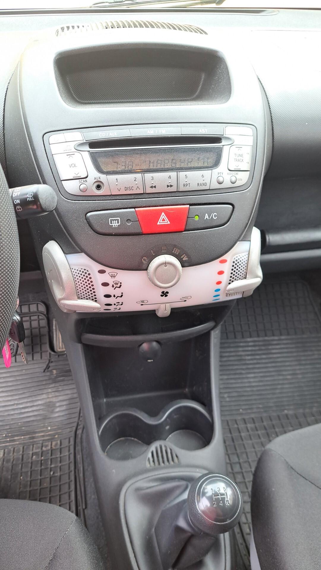 Toyota Aygo 1.0 12V VVT-i 5 porte Orange Connect
