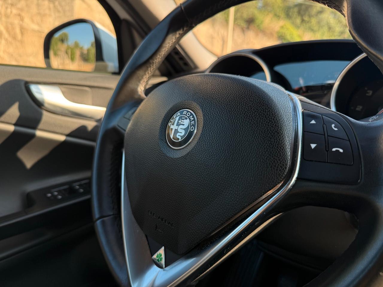 Alfa Romeo Giulietta/1.6 120CV/NAVI/LED/TAGLIANDI ALFA