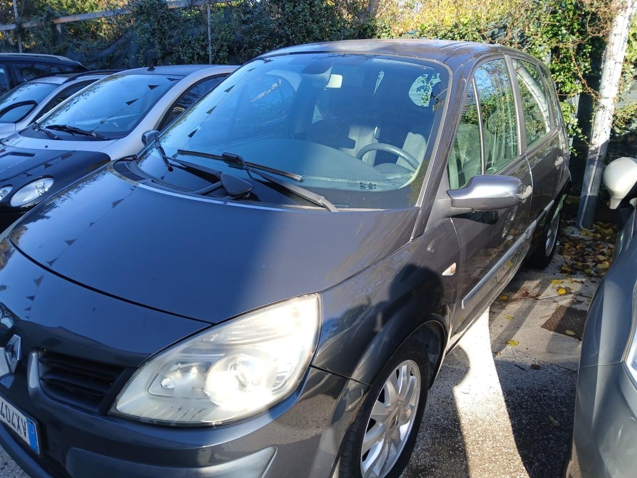 Renault Scenic Grand Scénic 1.5 dCi/105CV Serie Speciale Exception
