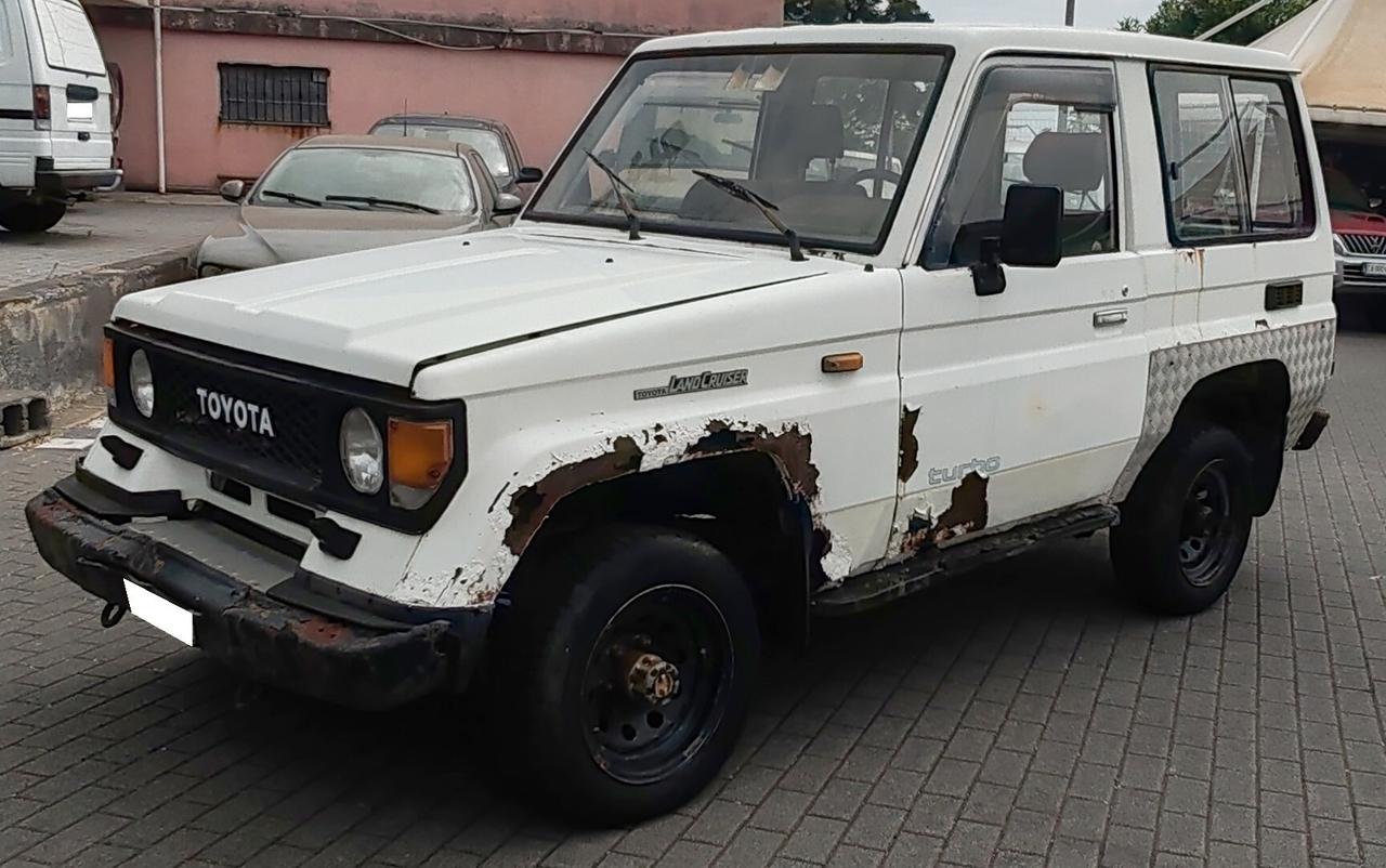 Toyota Land Cruiser II 2.4 turbodiesel LJ70 VX