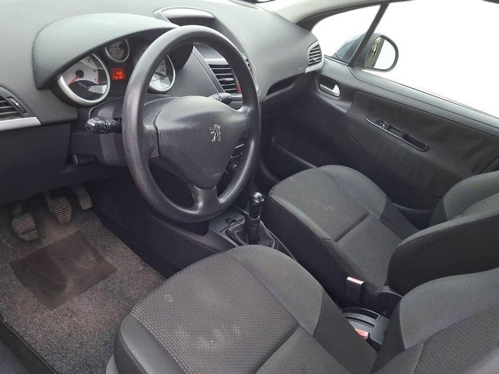 Peugeot 207 5 Porte 1.4 VTi X-Line