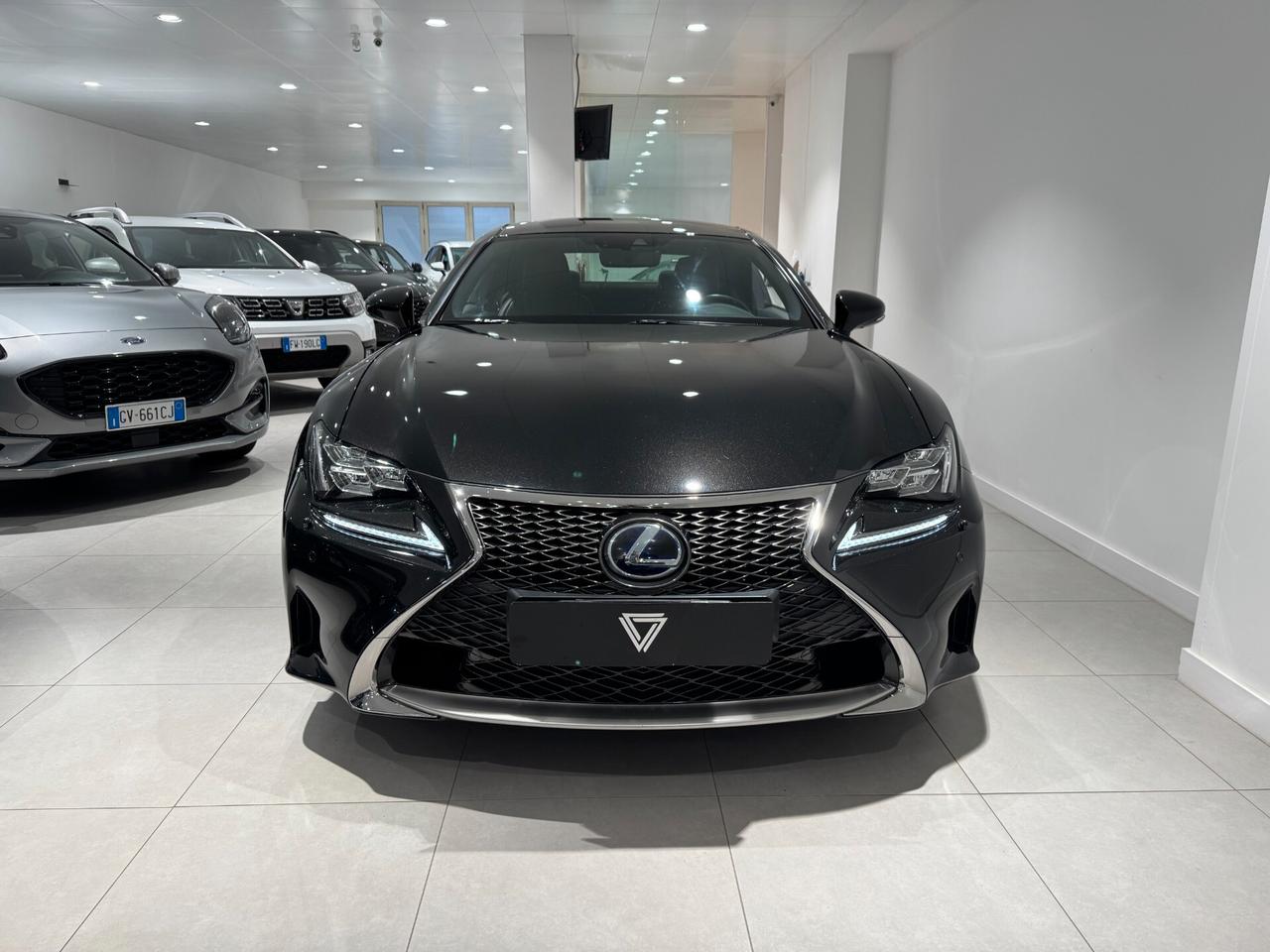 Lexus RC 300h Hybrid F Sport