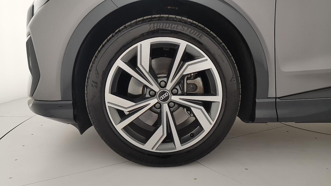 AUDI Q4 Sportback e-tron - Q4 Sportback e-tron 50 S line edition quattro