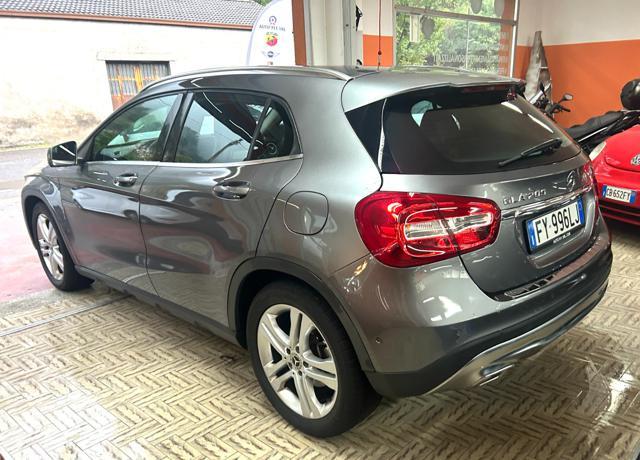 MERCEDES-BENZ GLA 200 d Automatic 4Matic Sport. TEL 327-4425768