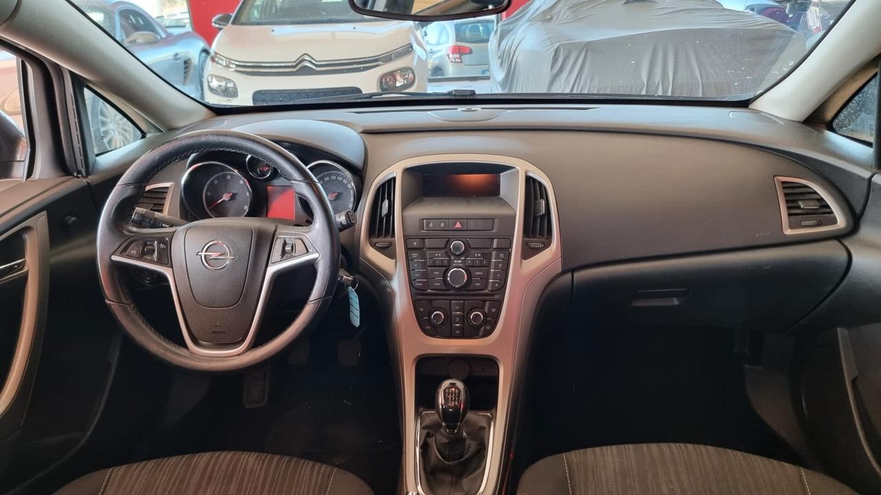 Opel Astra 1.7 CDTI 110CV Sports Tourer Cosmo