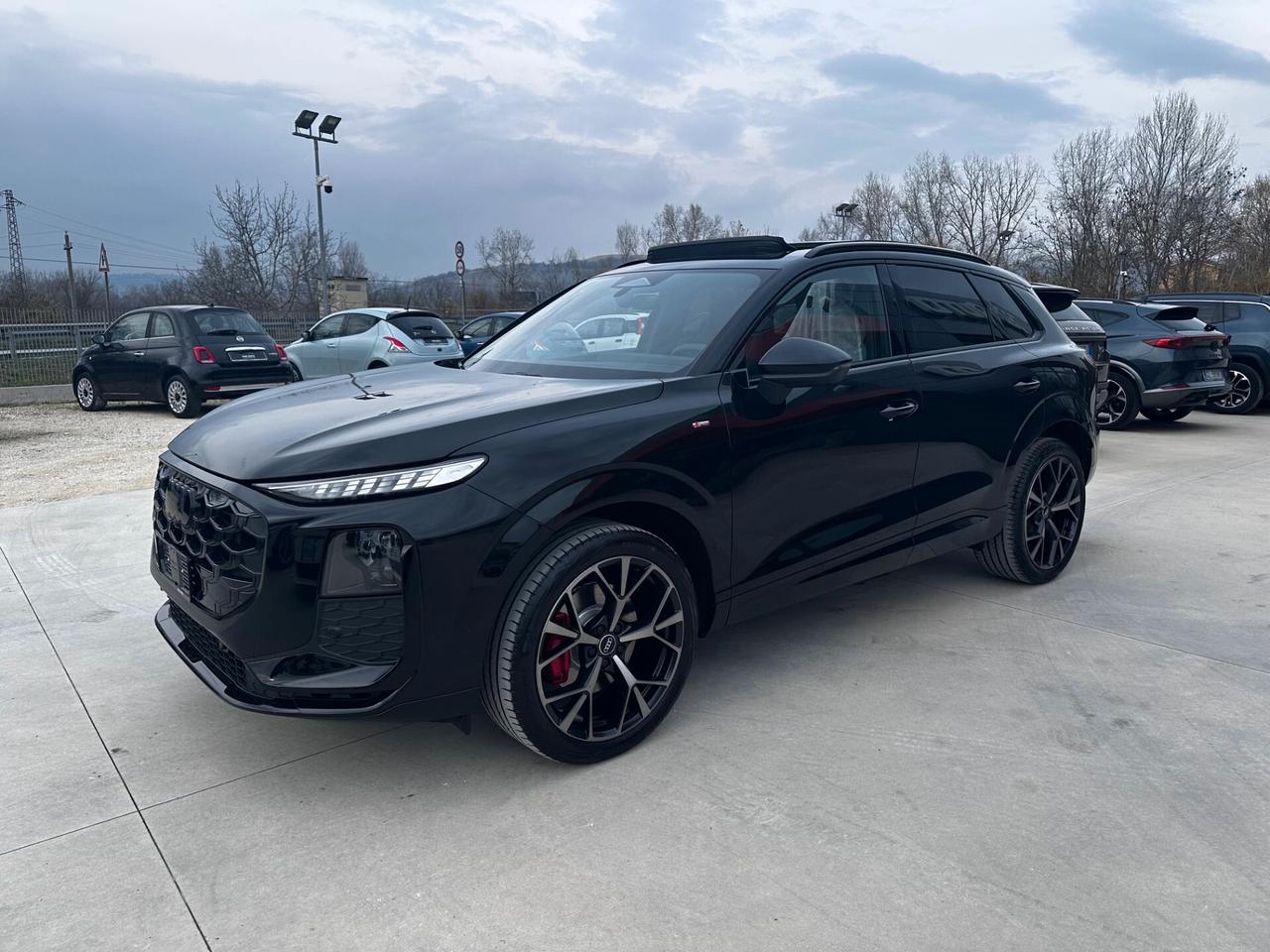 Audi Q3 NEW SPB 2.0TDI 150CV S-line KM ZERO 11/2025